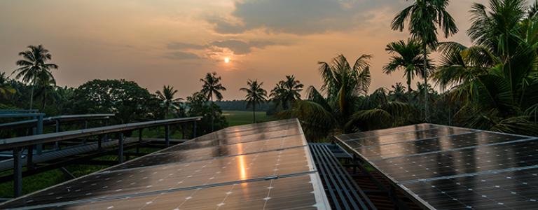 india-gst-solar.jpg