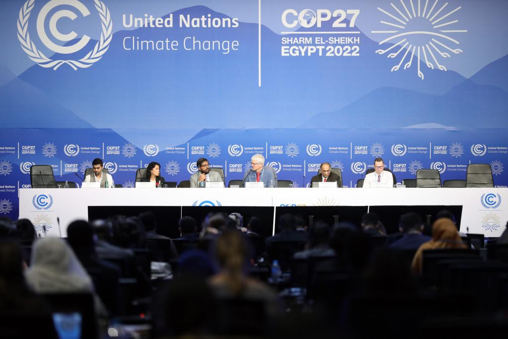 View of the dais at the Global Stocktake on adaptation at COP 27